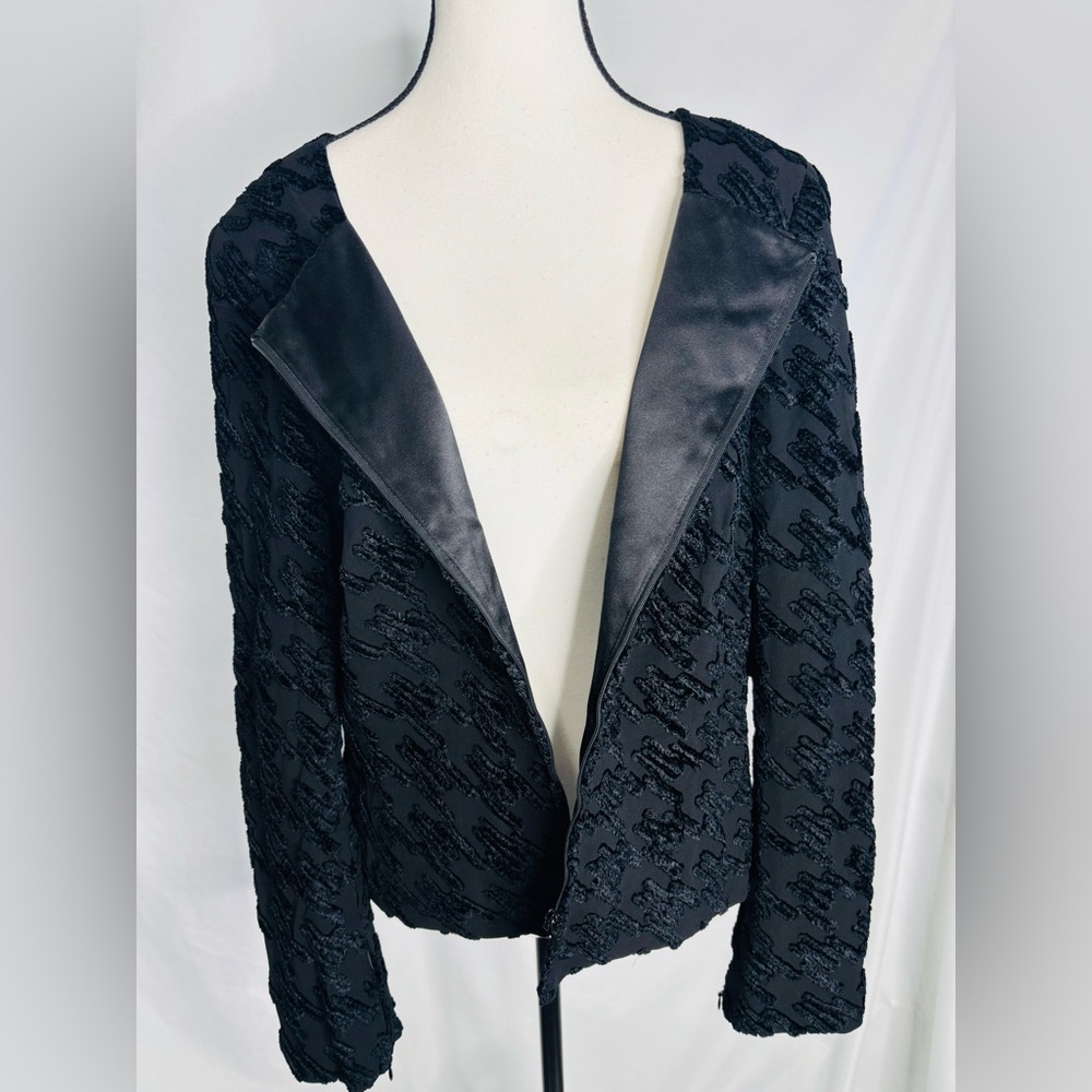 Akris Textured Black 100% silk jacket - Picture 10 of 11